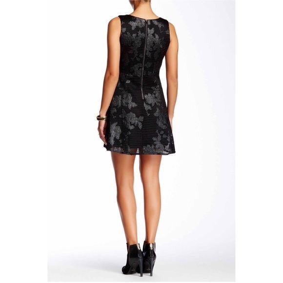 Romeo + Juliet Couture | Mesh Fit & Flare Dress - Picture 8 of 8